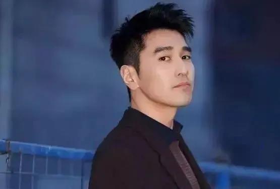 十大迷人小眼男星，一个比一个帅气，论样貌肖央第五，张若昀第二