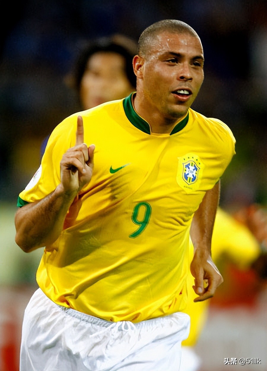 足坛明星老了和年轻时对比,足坛十大明星