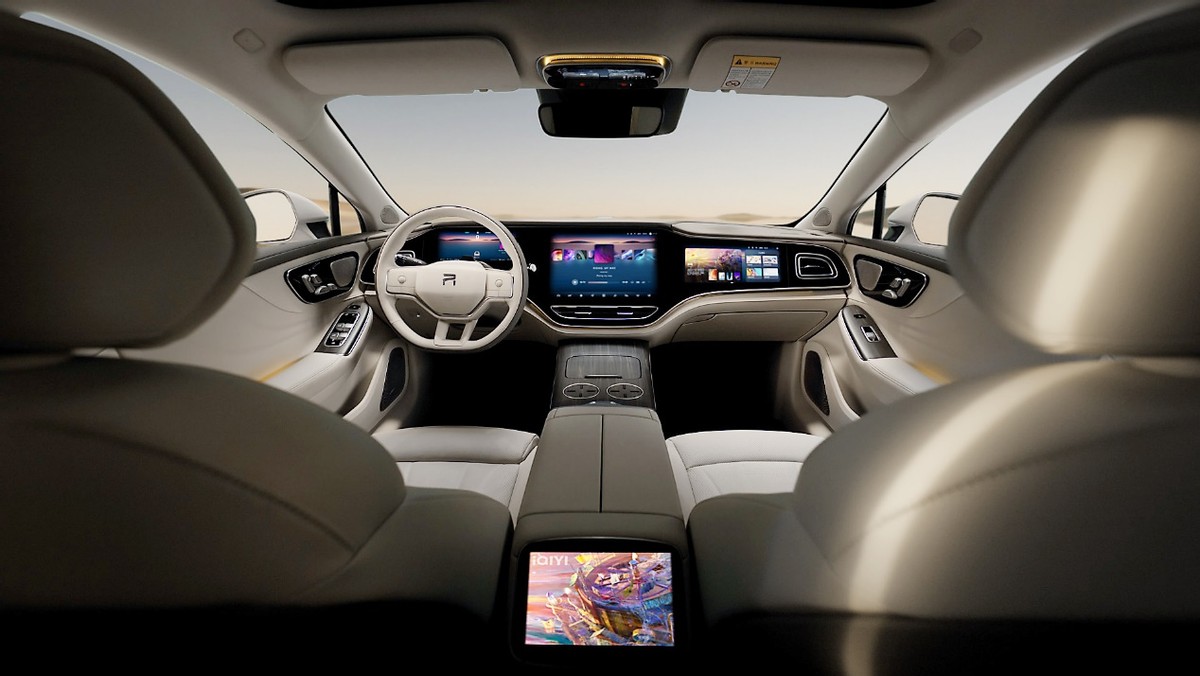 座座皆豪华，电动轿车飞凡F7正式上市，打造越级舒适体验