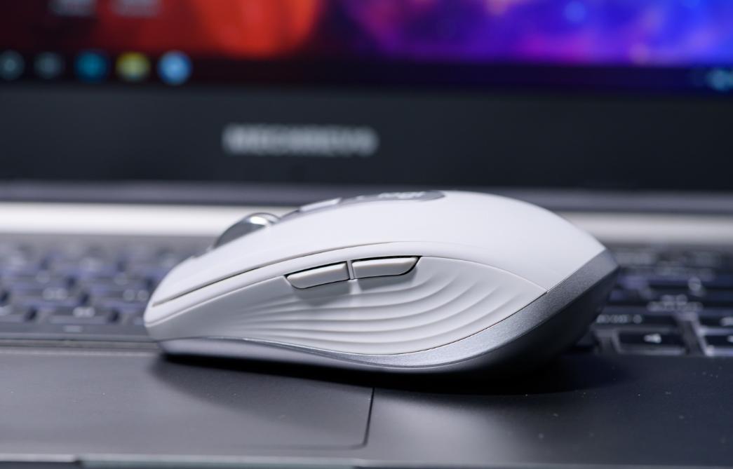 玩游戏有线鼠标和无线鼠标的区别,无线鼠标和有线鼠标可同时使用