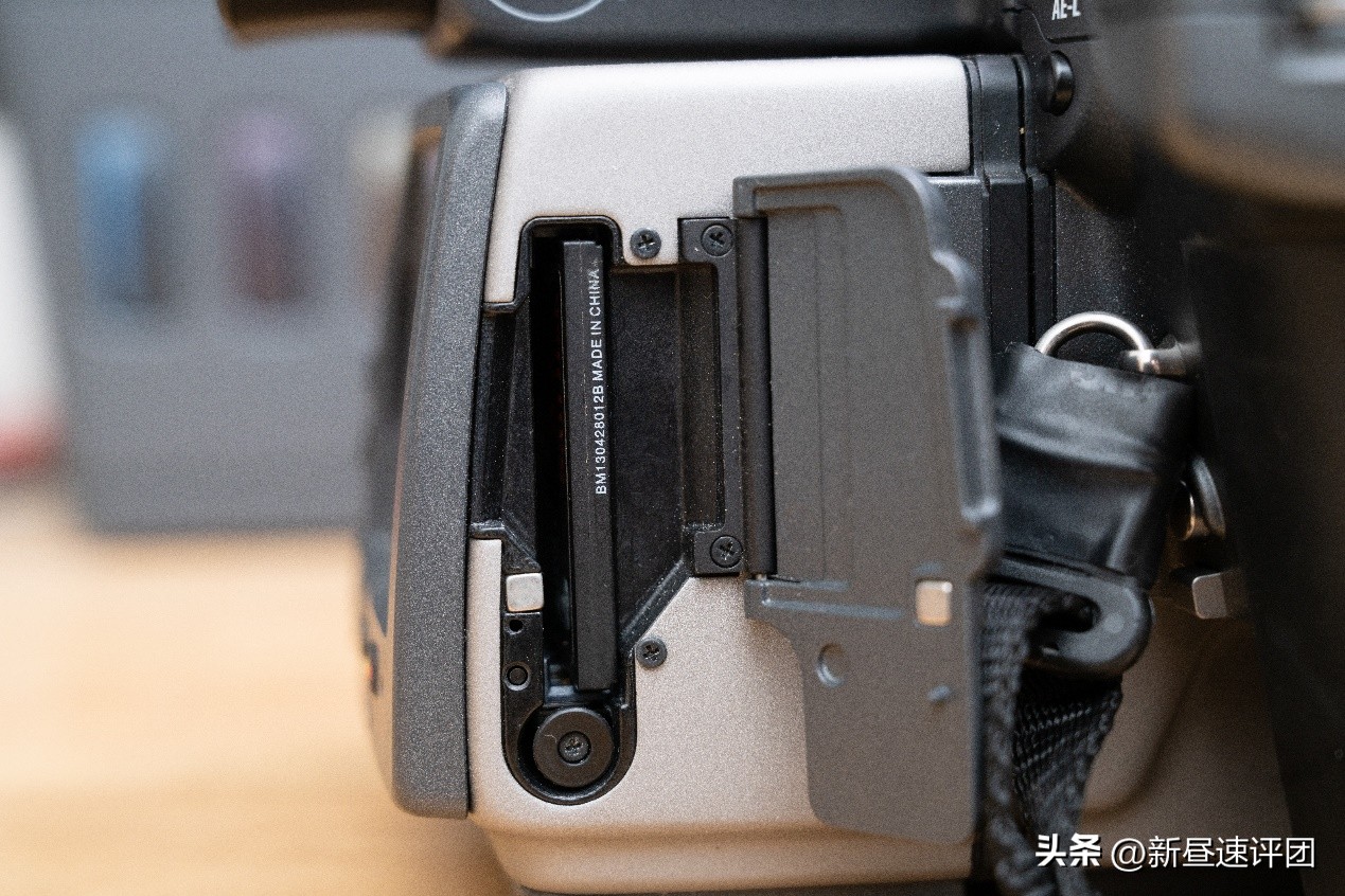 鍝堣嫃涓敾骞卙4d闀滃ご,鍝堣嫃鐩告満h4d-200ms