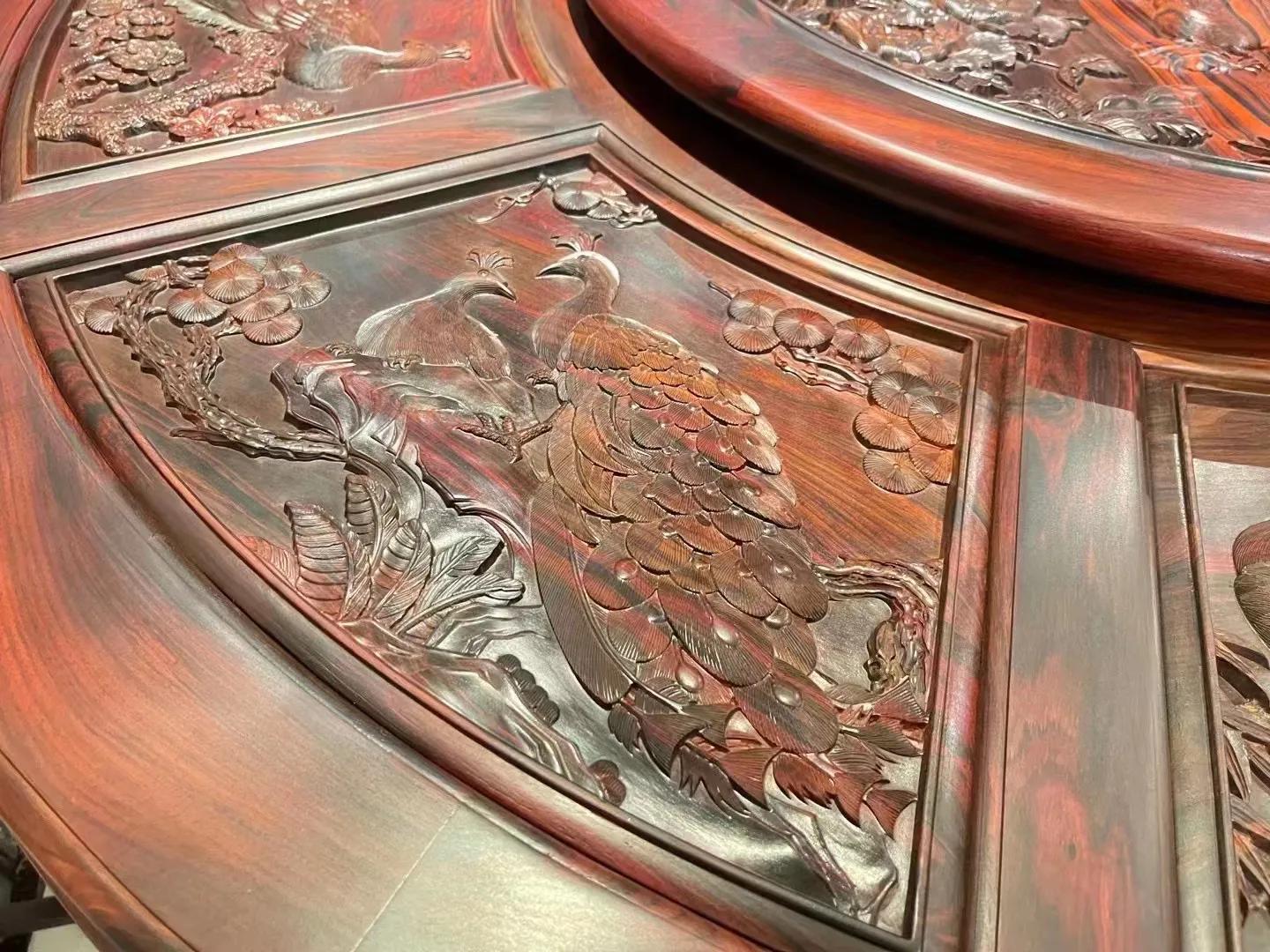 大红酸枝满雕餐桌,大红酸枝开屏餐桌