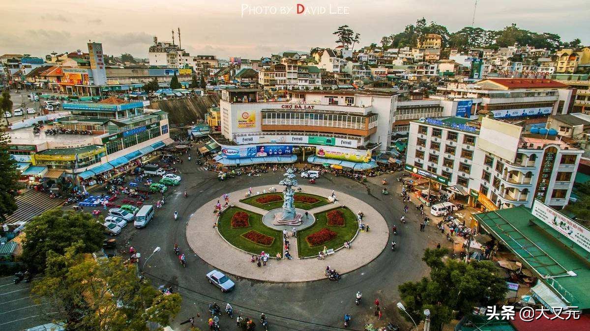 越南为什么抄袭中国?全国上下摸着中国过河,这到底是个怎样国家