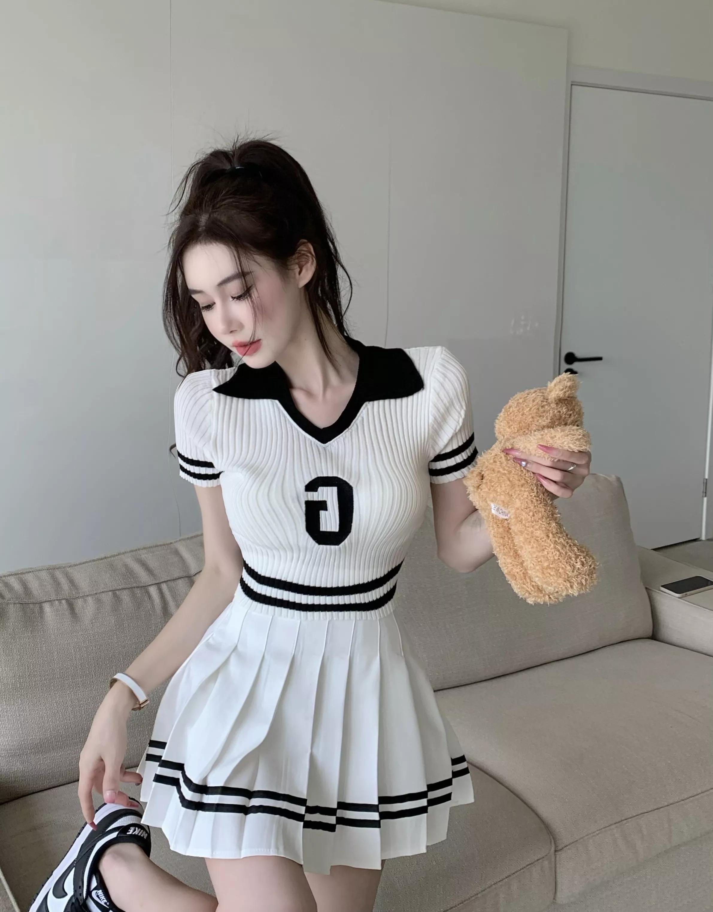 日系足球宝贝套装,白色足球宝贝运动套装女孩