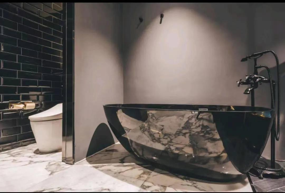 魔都“戏精”酒店，睡进莎士比亚的笔下看沉浸式神剧SleepNoMore