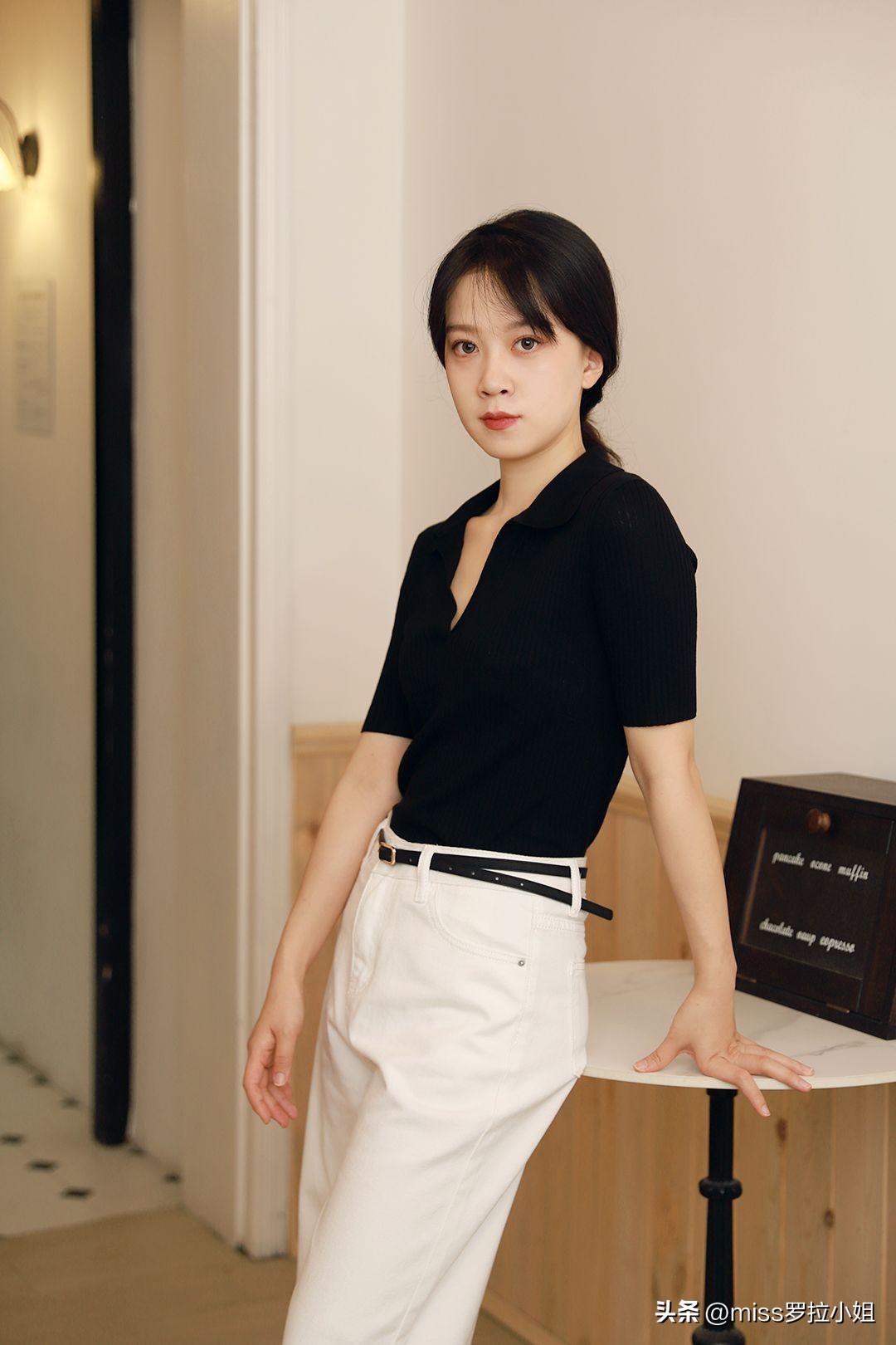 小个子雪纺v领上衣质感,女生穿搭ins高级质感上衣