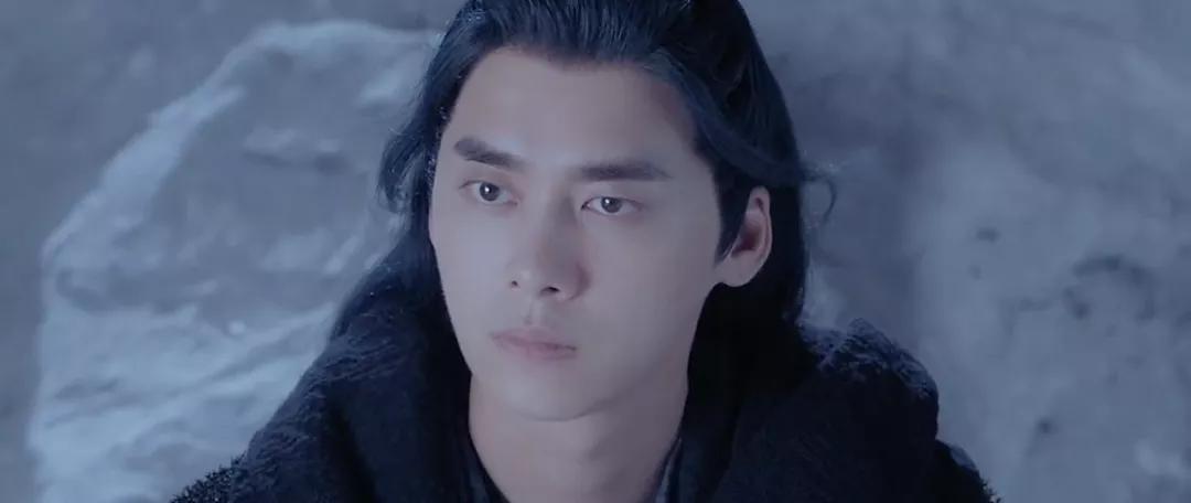 刘浩存杨幂同台,刘浩存演戏被吐槽名场面