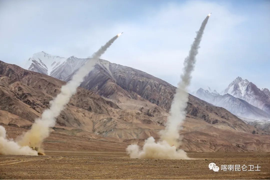 边疆兵记者,有请边防军人走上舞台