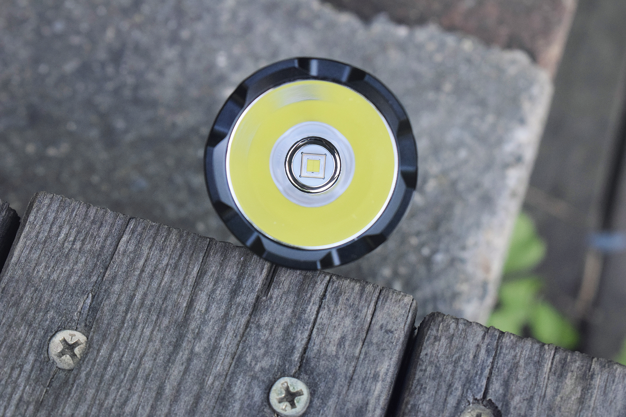 稳定高效,强光压制!Fenix菲尼克斯TK22TAC双模式战术手电体验