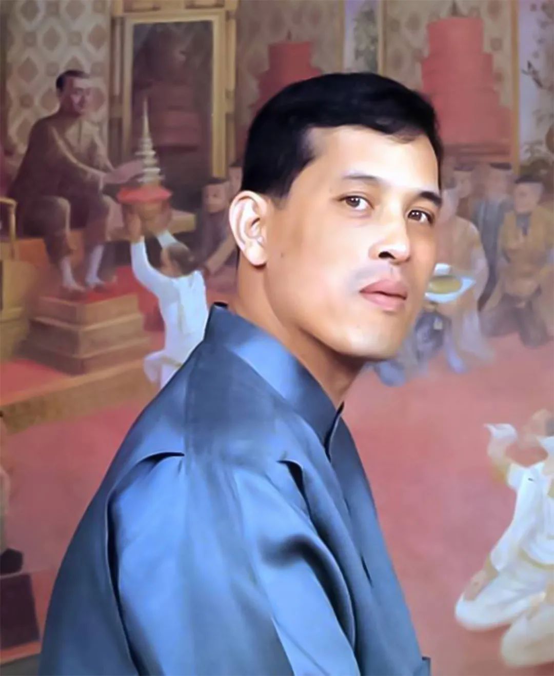 她是日本最美公主，眼睛像极了纪子妃，比下嫁凤凰男的姐姐精明