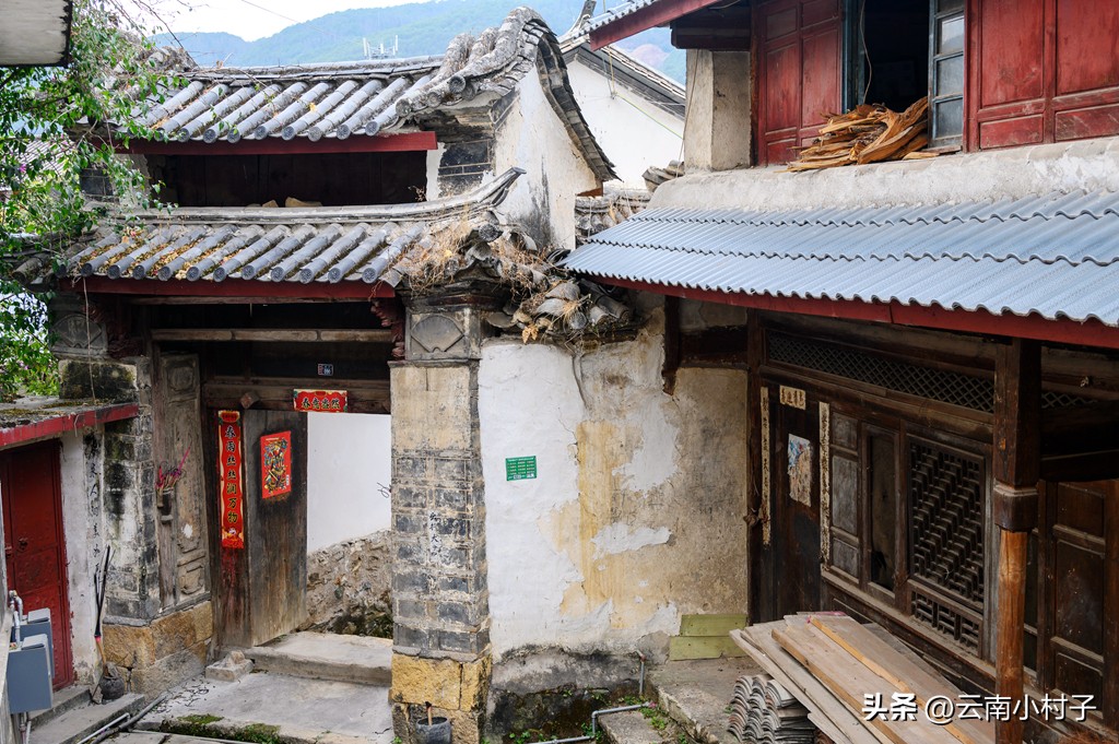 云南古盐井在哪里,诺邓盐井产于哪个地层