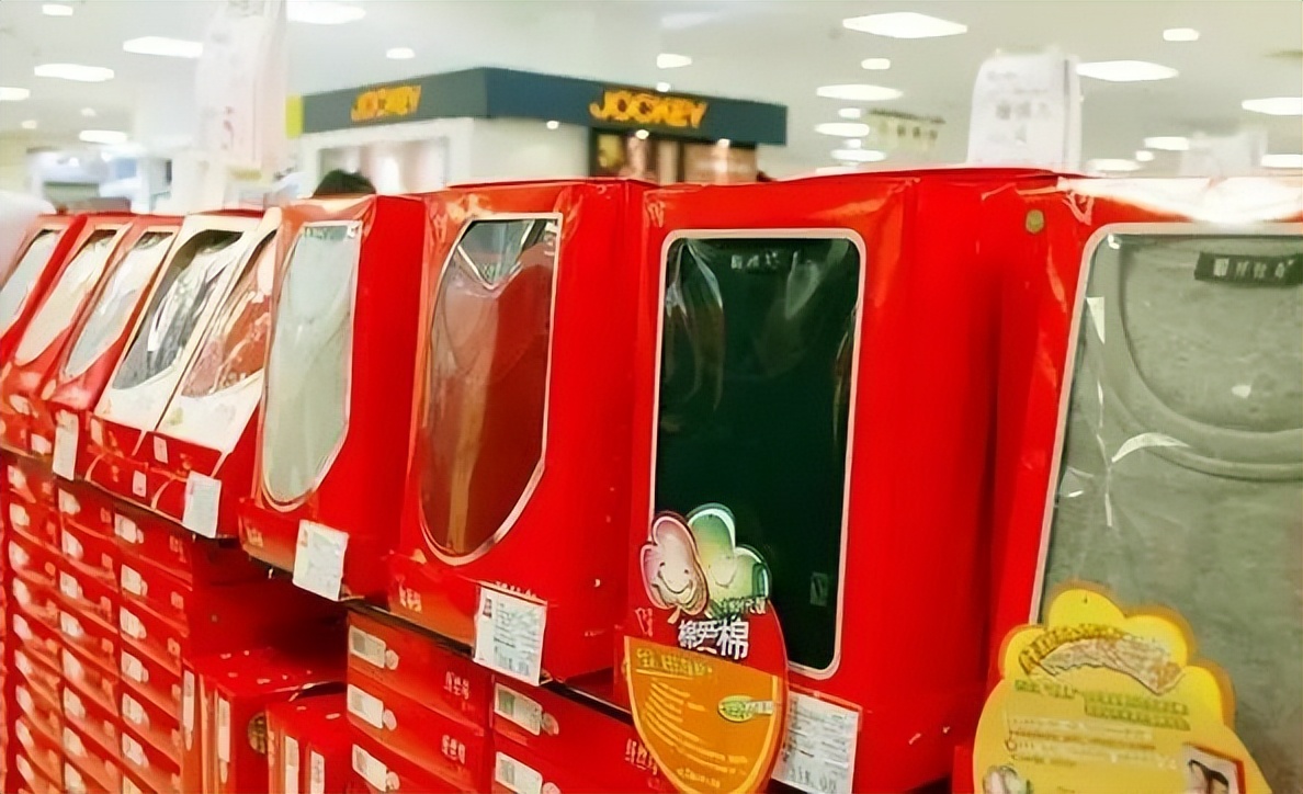 南极人不靠卖内衣也能躺赚40亿,为什么南极人靠卖吊牌年入30亿