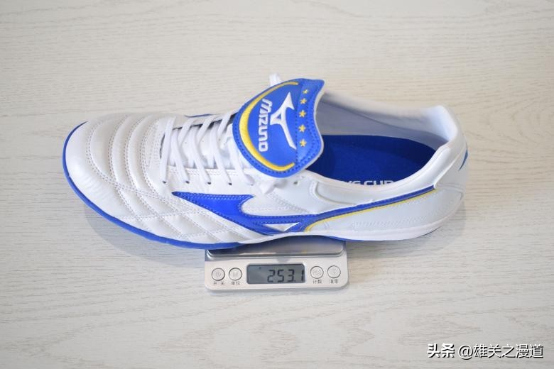 美津浓宽脚碎钉足球鞋推荐,足球鞋推荐中场宽脚美津浓