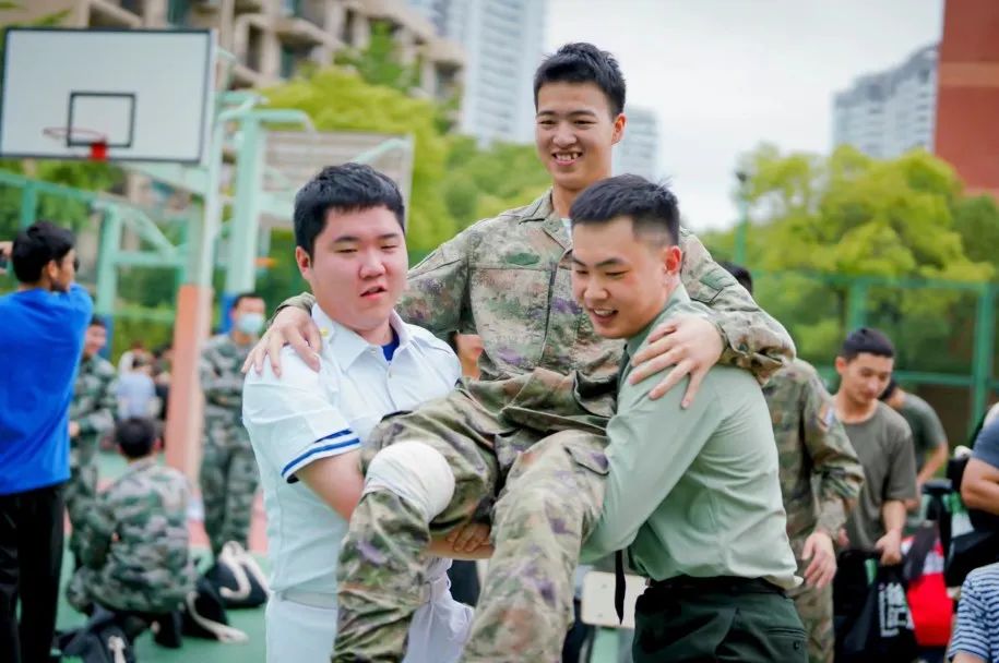 徐汇的“戎耀们”，归来仍是“最可爱的人”