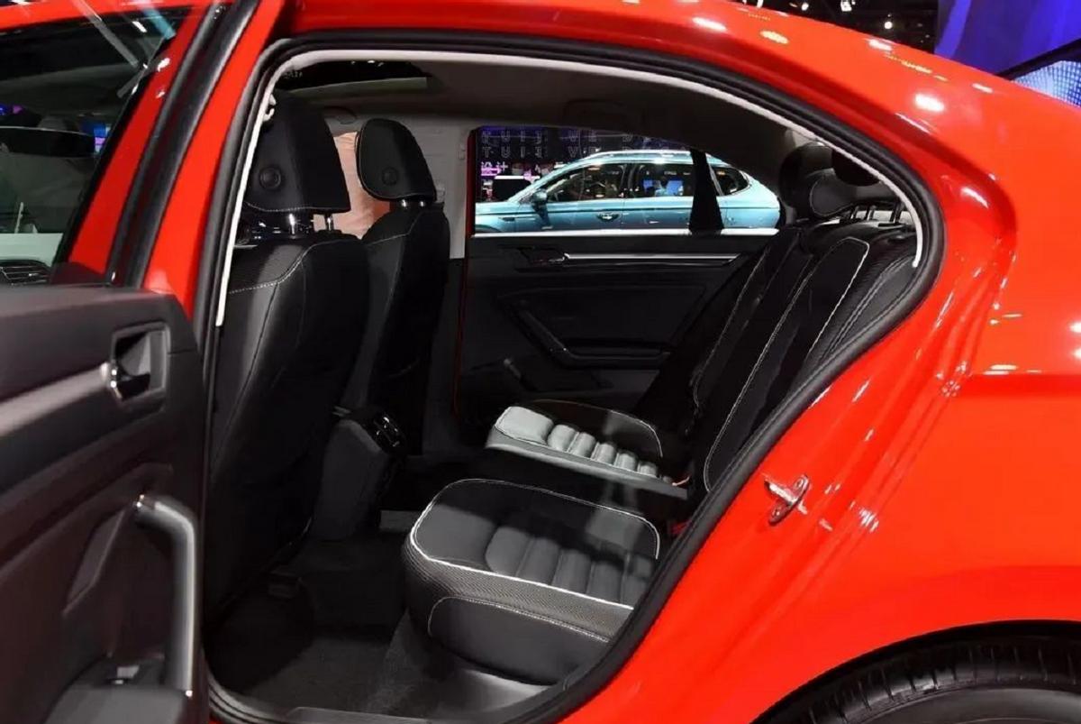 2022款大众凌渡推荐购买版本,凌渡2023和新款朗逸2023哪个好