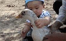 塞进去容易拔出来难,妹子着急死了哈哈哈哈哈哈！真的尴尬啊