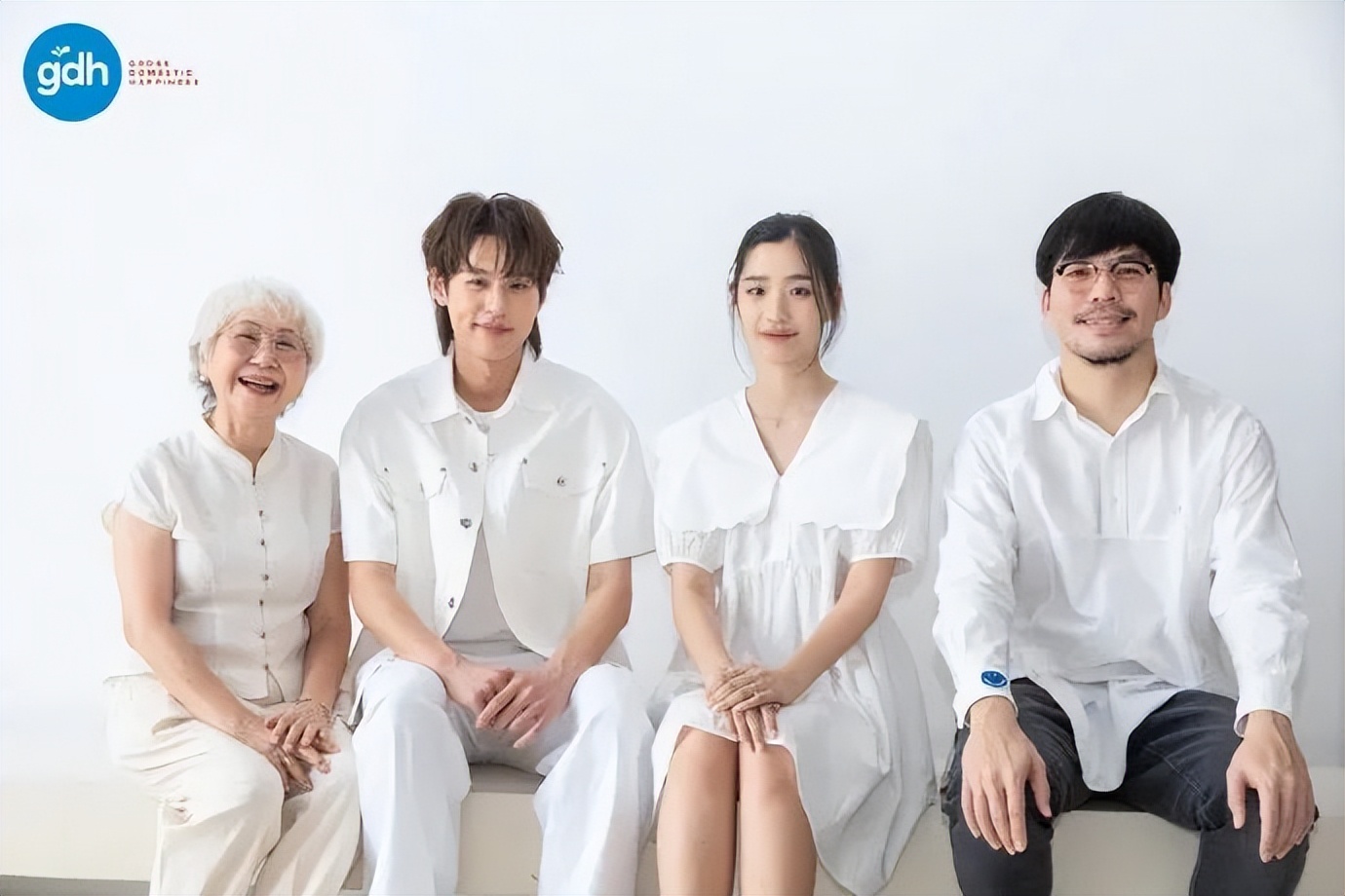 电影燃冬定档七夕；新版妲己曝光；Billkin首部主演电影开机