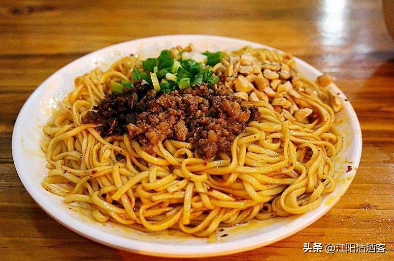 宜宾人吃宜宾燃面,宜宾人吃燃面和五粮液