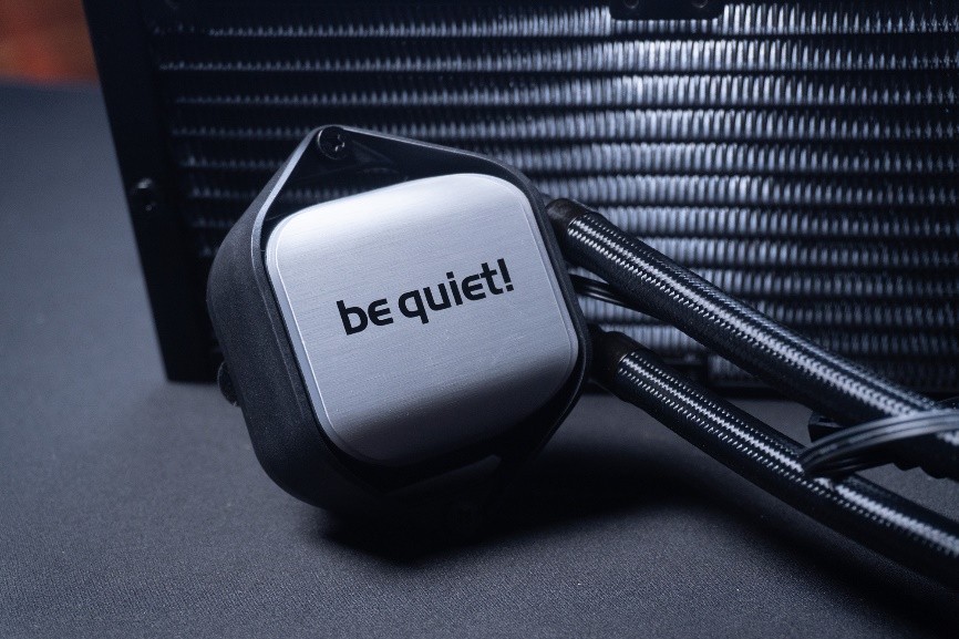 新风扇就是好，德静界Lightwingswhite，白色RGB秀起来