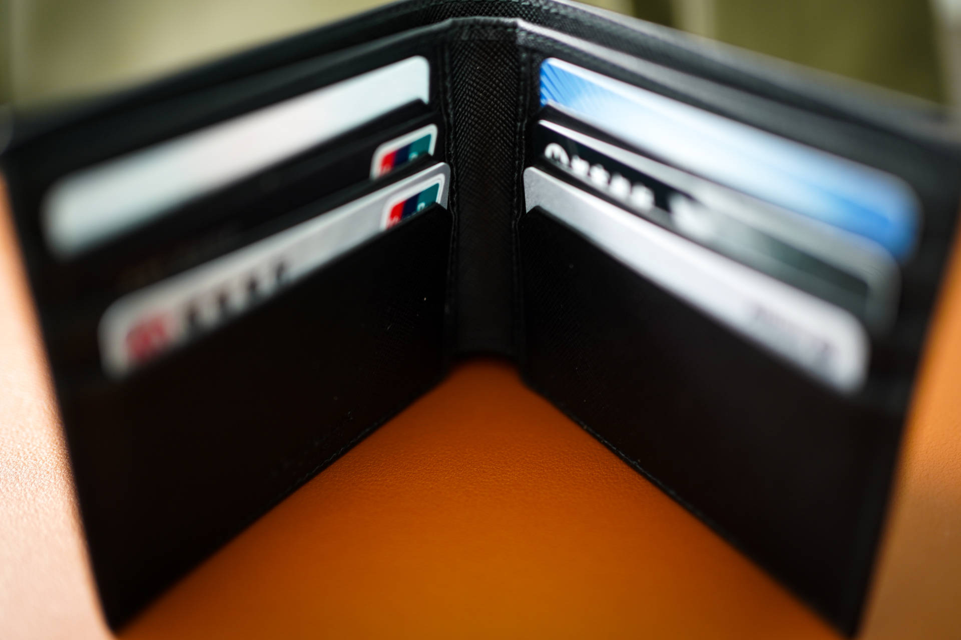 年入百万打工人,年入百万的人每天都干些什么