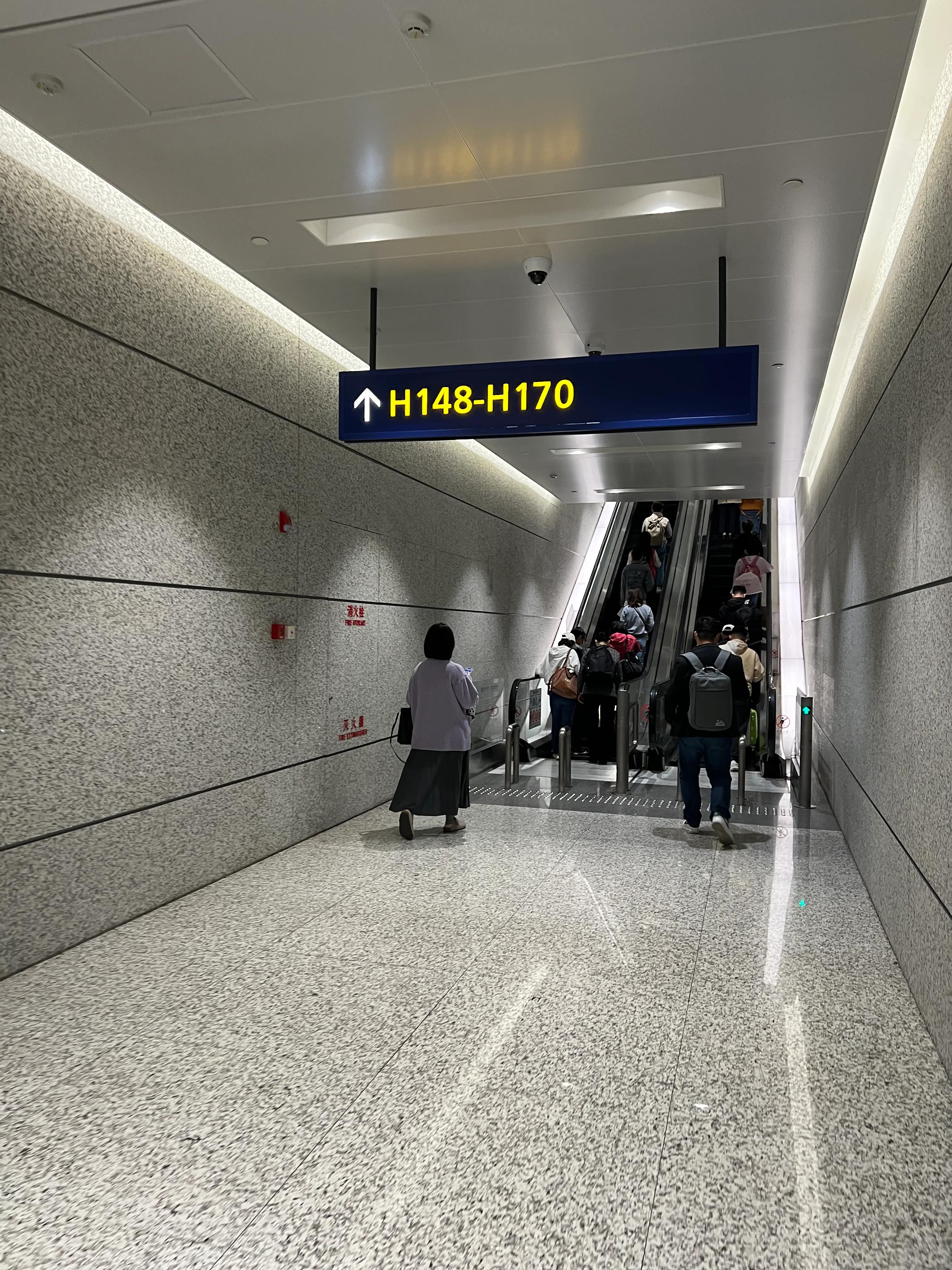 在浦东机场t2怎么去登机,浦东机场t2泰国登机流程