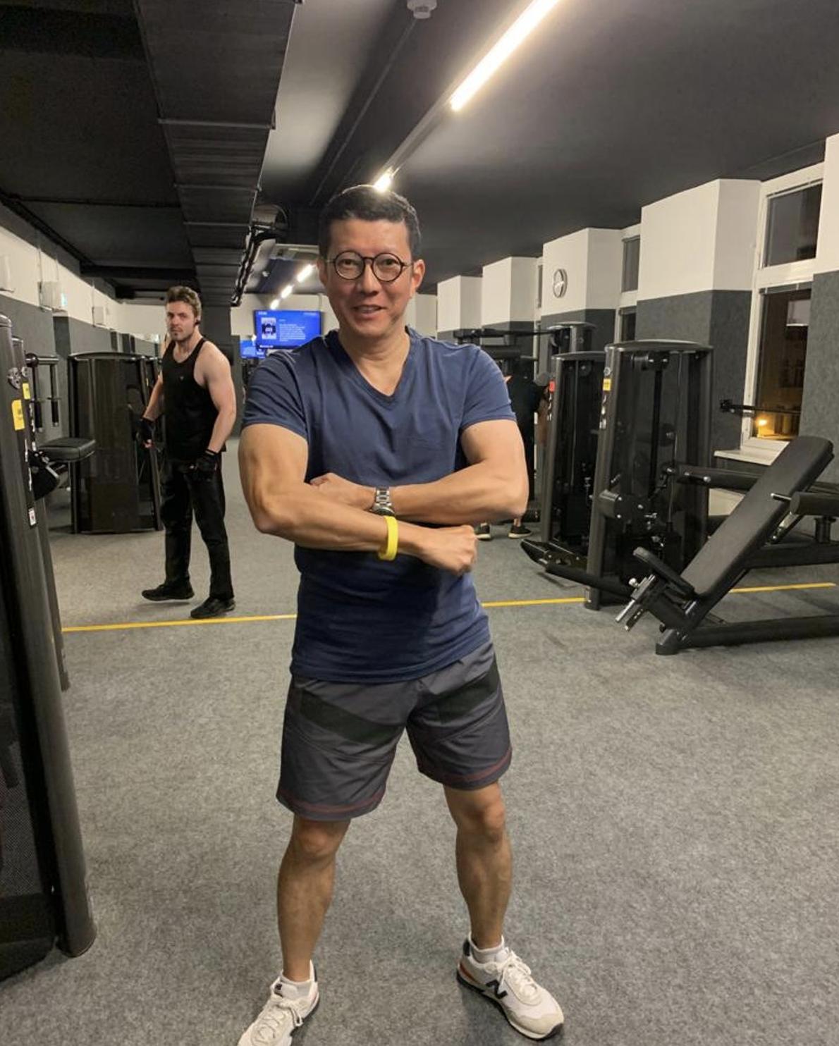 TVB绿叶举家移民奥地利，声称当地物价便宜，不工作靠收房租过活