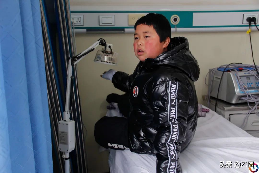 女子怀孕7个月肚子没变化,女子怀孕八个月胎儿小