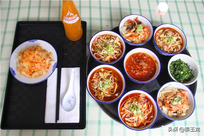 平凉美食羊肉泡,甘肃平凉市美食羊肉烩面