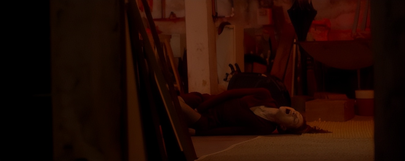 黄暴导演合作顶级女演员，情节狗血至极，无视道德底线，还被大赞