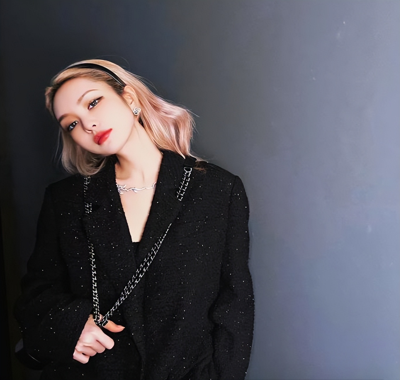 离开罗志祥周扬青放飞自我，恋上小10岁的段星星，罗昊已成过去式