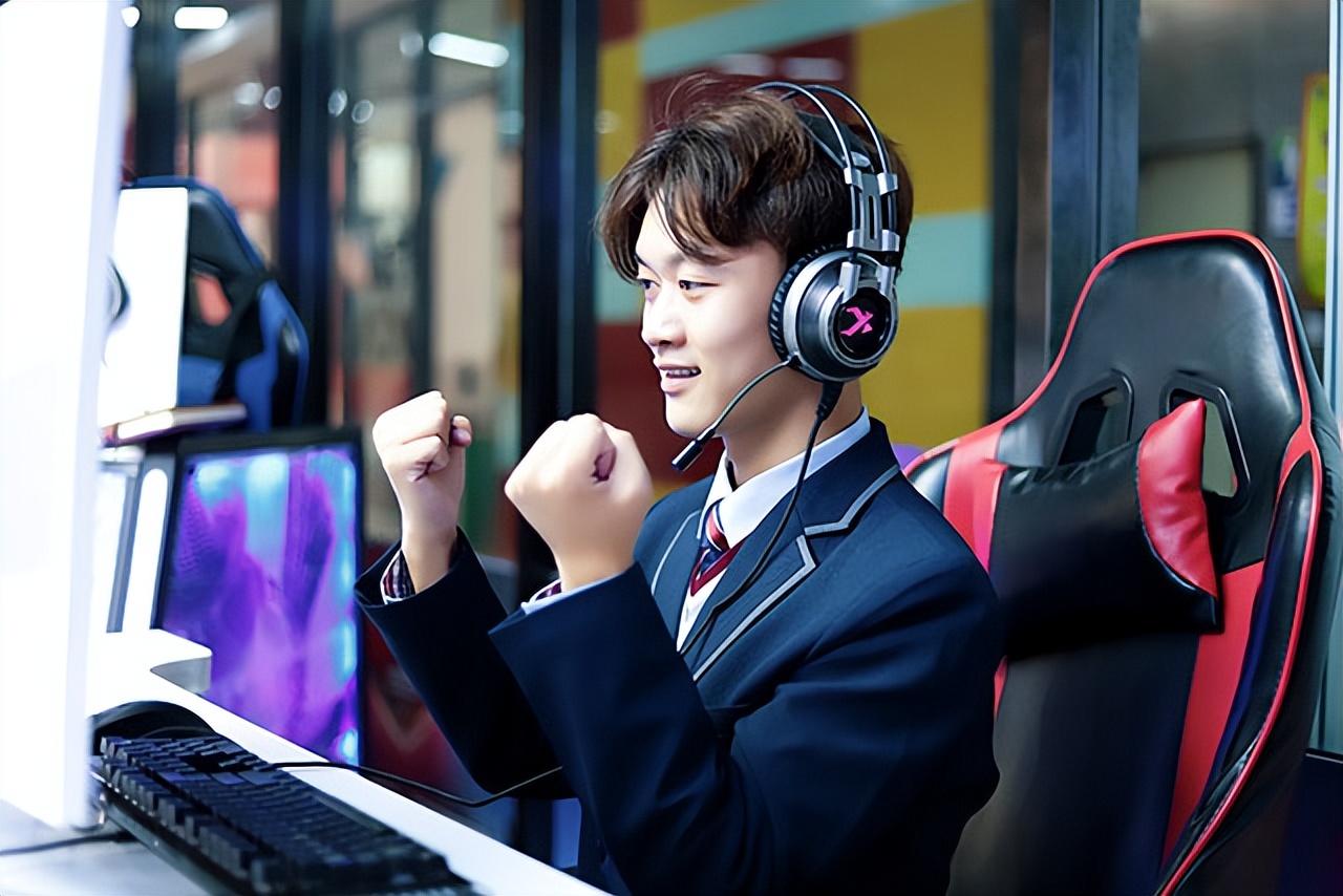 电竞大学要多少分才能考进去,电竞学校学费一般多少钱三门峡