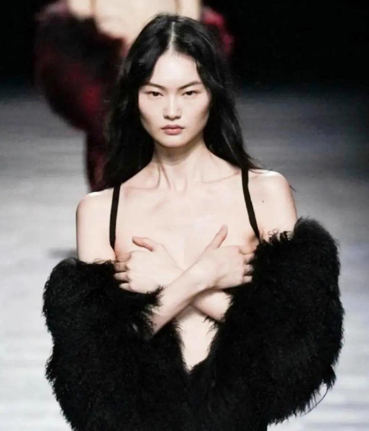 为啥历史上的日韩“露奶装”，女性不觉羞耻反以为“荣”？