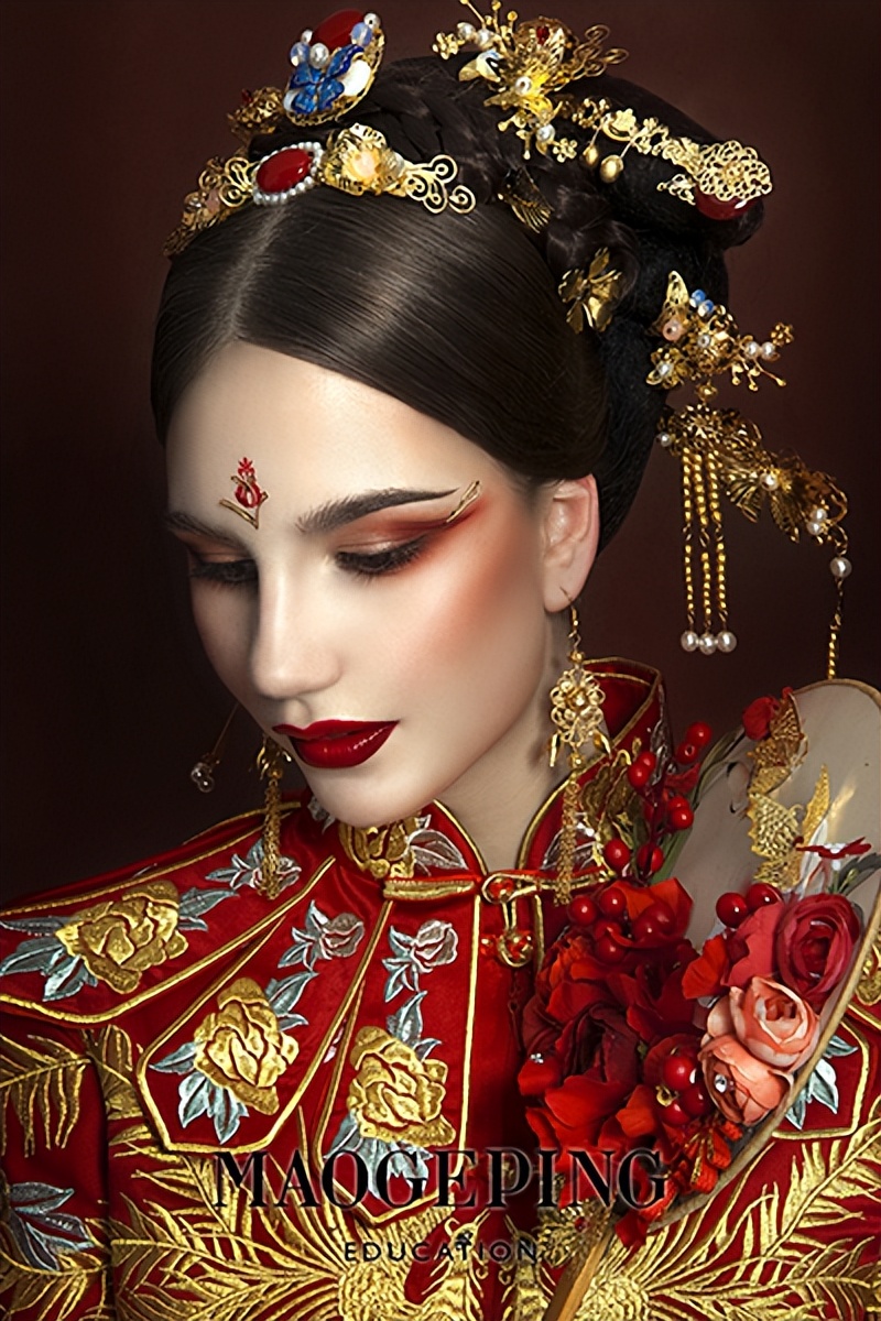 学化妆要怎么样才学得快,学化妆要学多久可以当化妆师