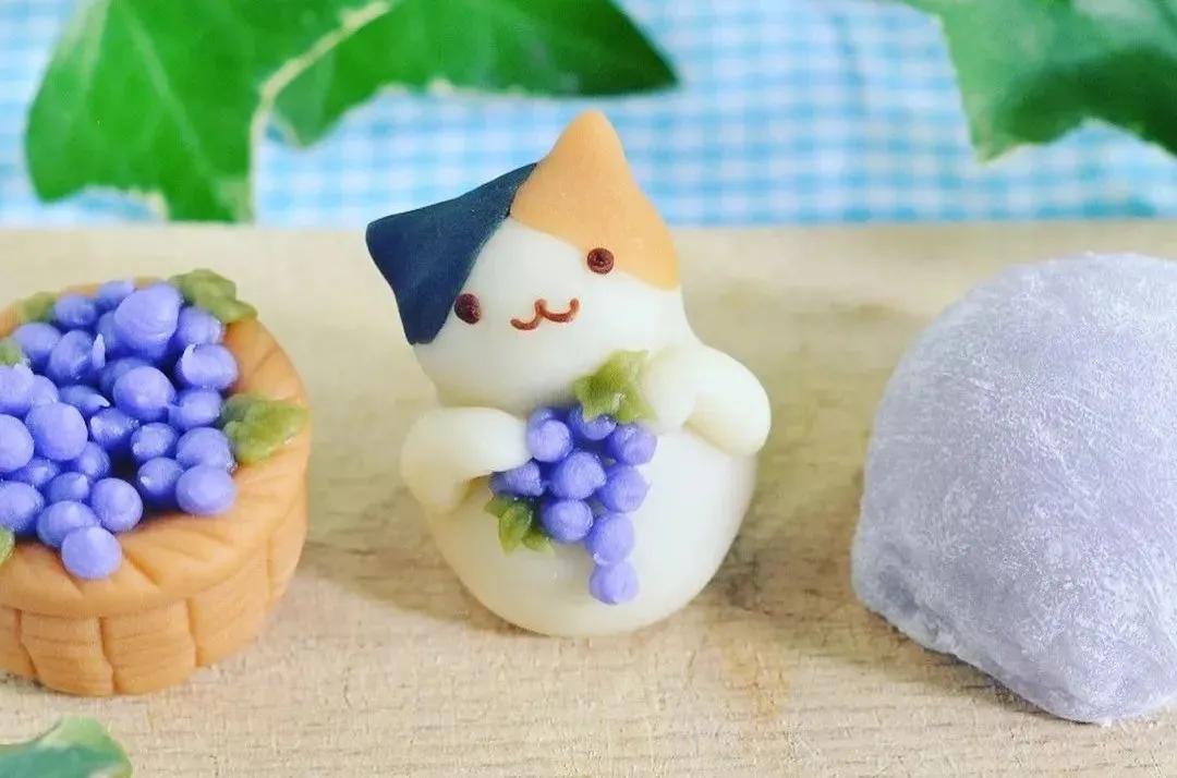教我们自制可以吃的猫咪甜品,自己制作猫咪甜品