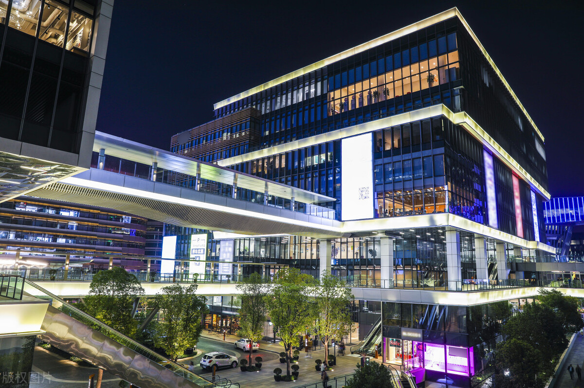 山南啊山南，咋就没个像样的商业呢？