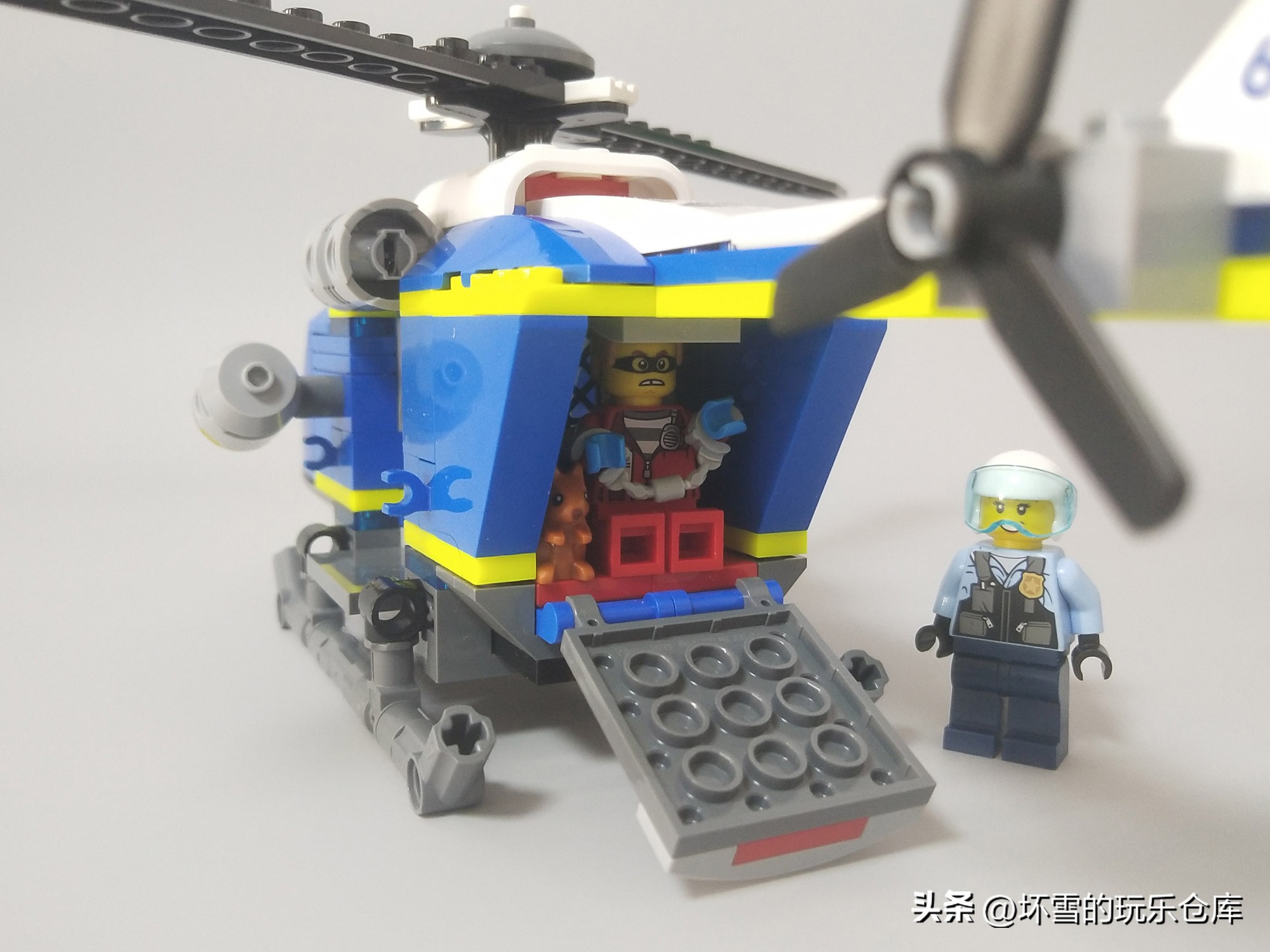 乐高城市系列乐高警察抓小偷,乐高城市组警察系列乐高视频