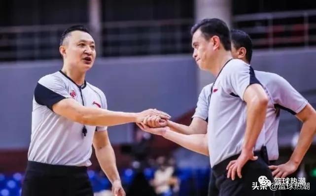 cba裁判离谱名场面杜锋,杜锋再次重视裁判