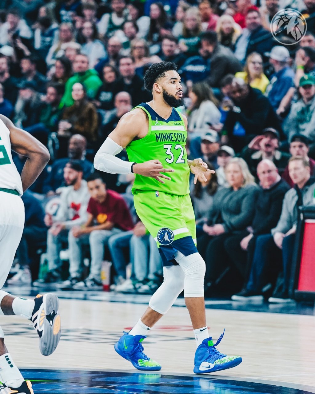 今日nba球鞋上脚一览,最不可思议的nba上脚球鞋