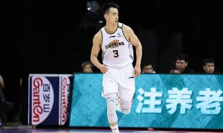 17岁男篮天才,17岁篮球天才比詹姆斯强