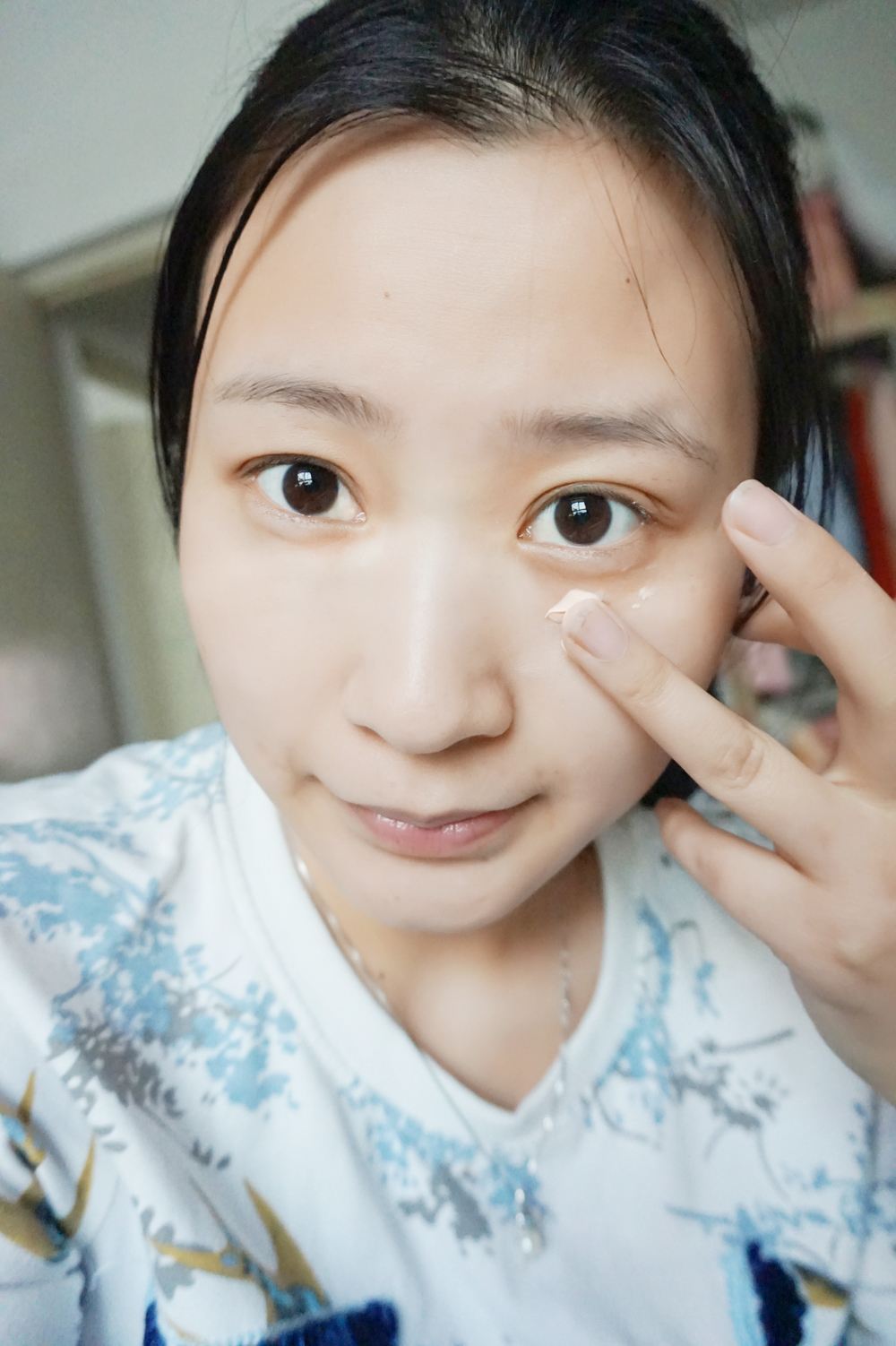 32岁女眼有皱纹需要买什么护肤品,40岁皮肤暗黄有皱纹用什么护肤品