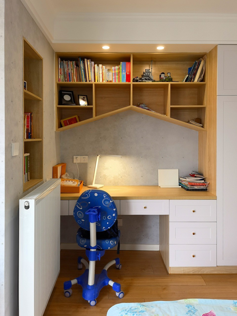 花漾紫郡120平复式装修儿童房设计让孩子更专注