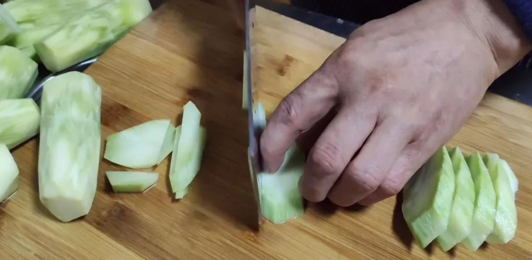 寰堝浜哄彧鍚冩灉鑲夊叾瀹炴灉鐨篃鏄疂,寰堝浜哄彧鍚冩灉鑲夊叾瀹炴灉鐨墠鏄疂