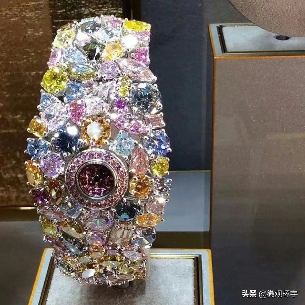 用钻石做的首饰,用钻石做装饰品