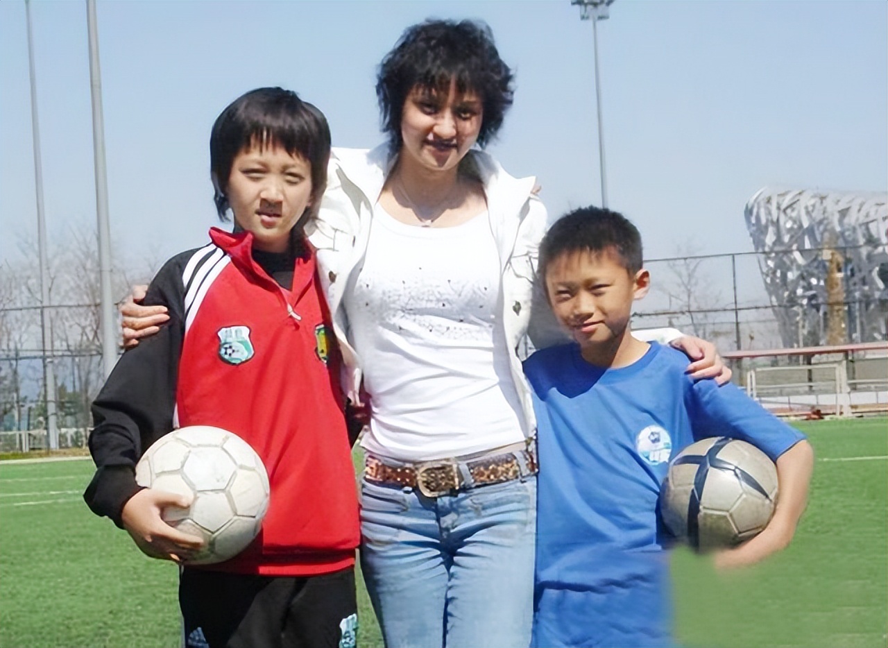 跳水高敏个人近期照片,一代跳水女皇高敏