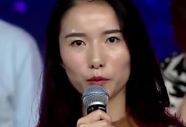 老人捡弃婴考上清华父母认亲,女子捡到弃婴7年父母找到