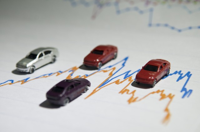 买车后为什么每年还要交车船税,买车交了增值税还要交国税吗