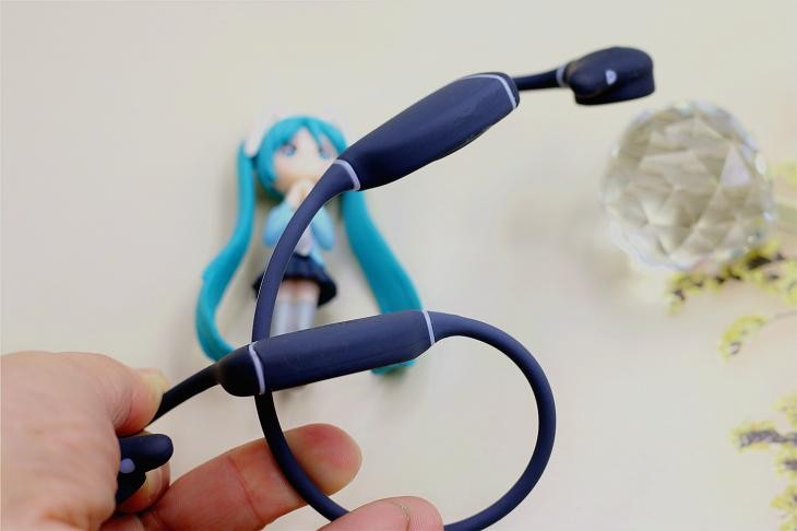 长期戴耳塞式耳机耳朵不舒服,戴耳机开始降噪耳朵不舒服