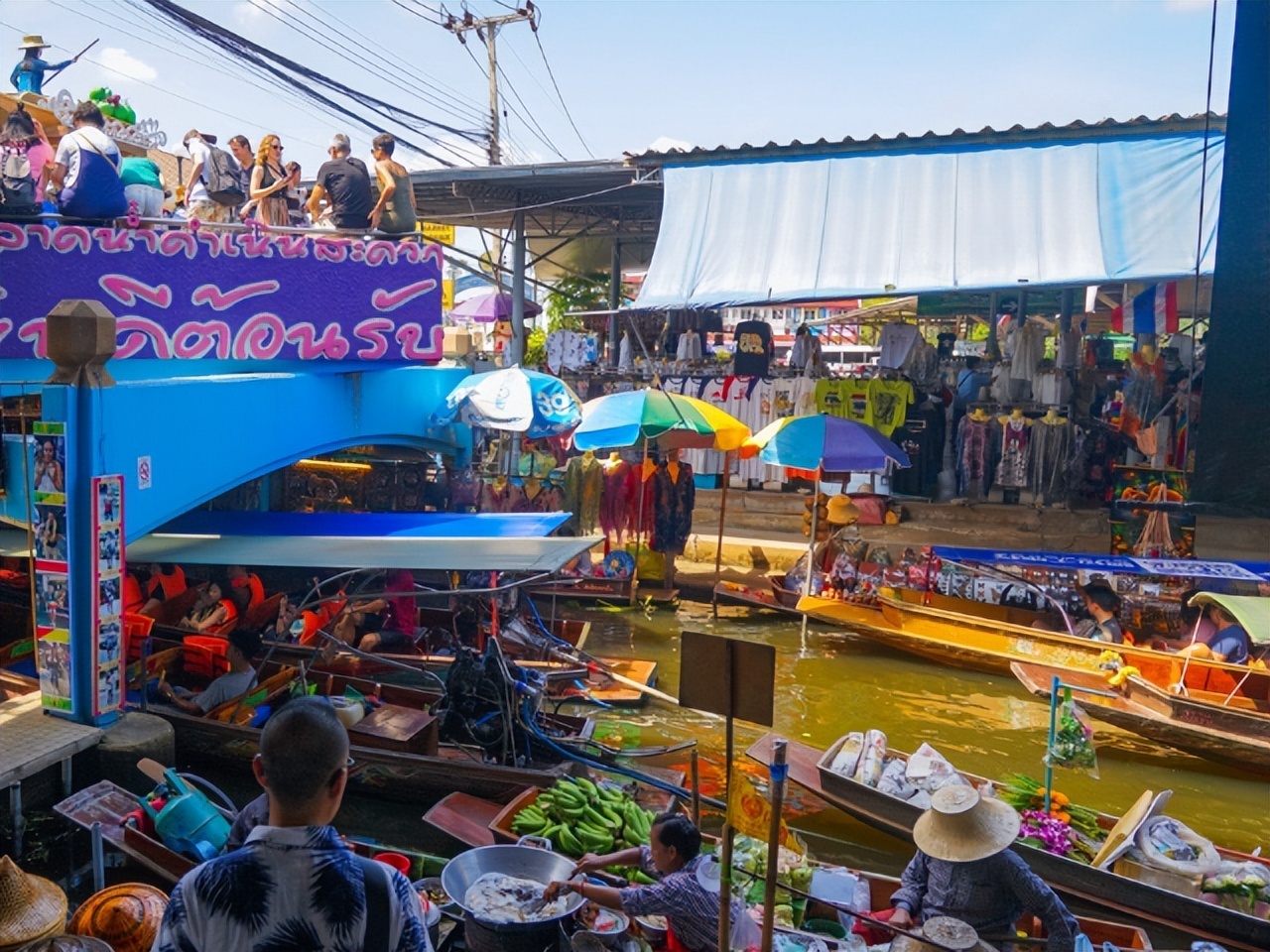 泰国水上集市英语介绍,泰国船上集市