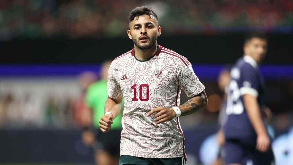 2022年世界杯球衣排名：卡塔尔的每一件球衣都被评估为加冕冠军