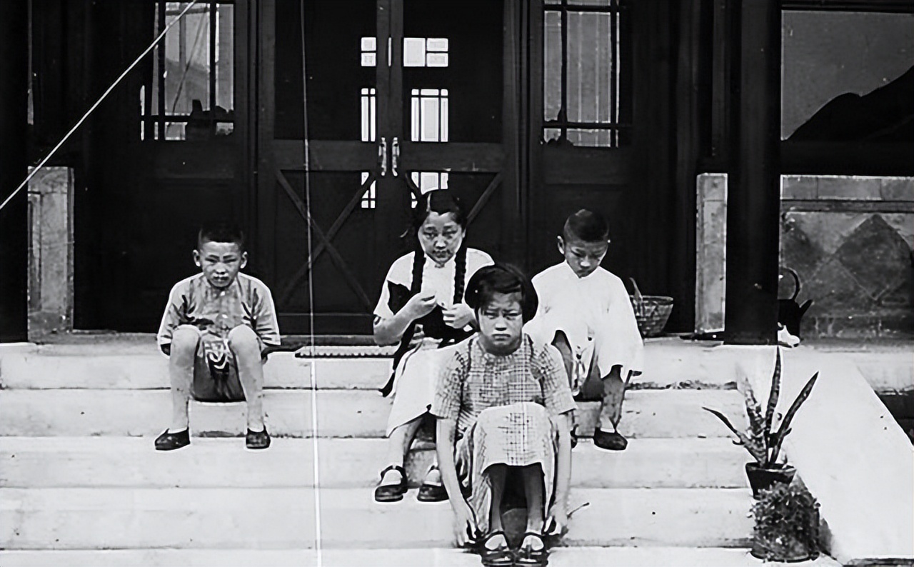 何泽慧姐妹院士,何泽慧院士生前生活在清华吗